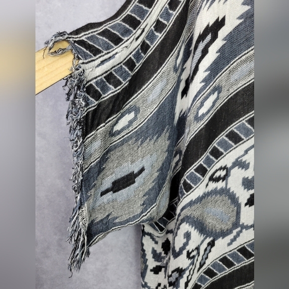 ZIZZI Black & White Southwest Boho Aztec Pattern Kimono Small /Medium - Picture 4 of 6